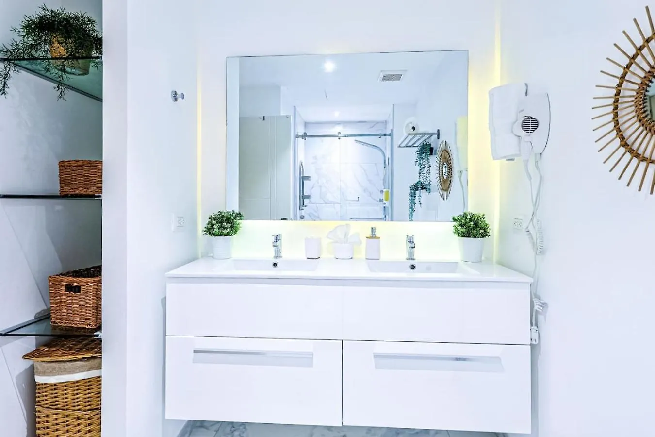 Cozy Hideaway Apt, Jacuzzi Punta Cana Apartment